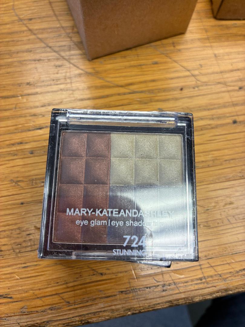 Make up Misc
